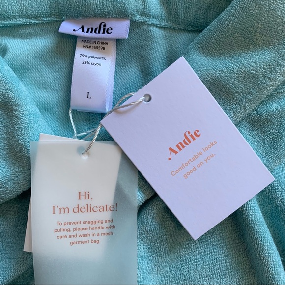 Andie Swim Coverup Size Large Blue Terrycloth Cropped Button Up Shirt NWT - Picture 10 of 15